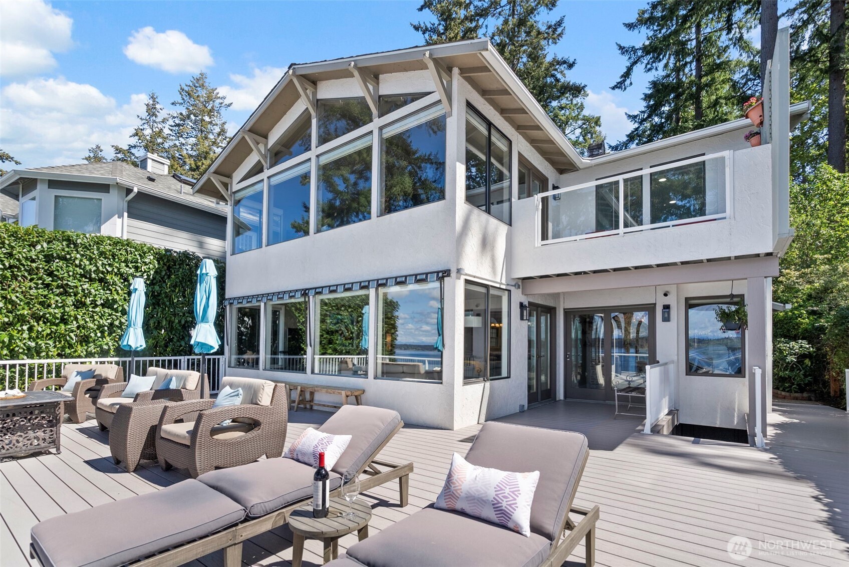 3810 Forest Beach Drive NW