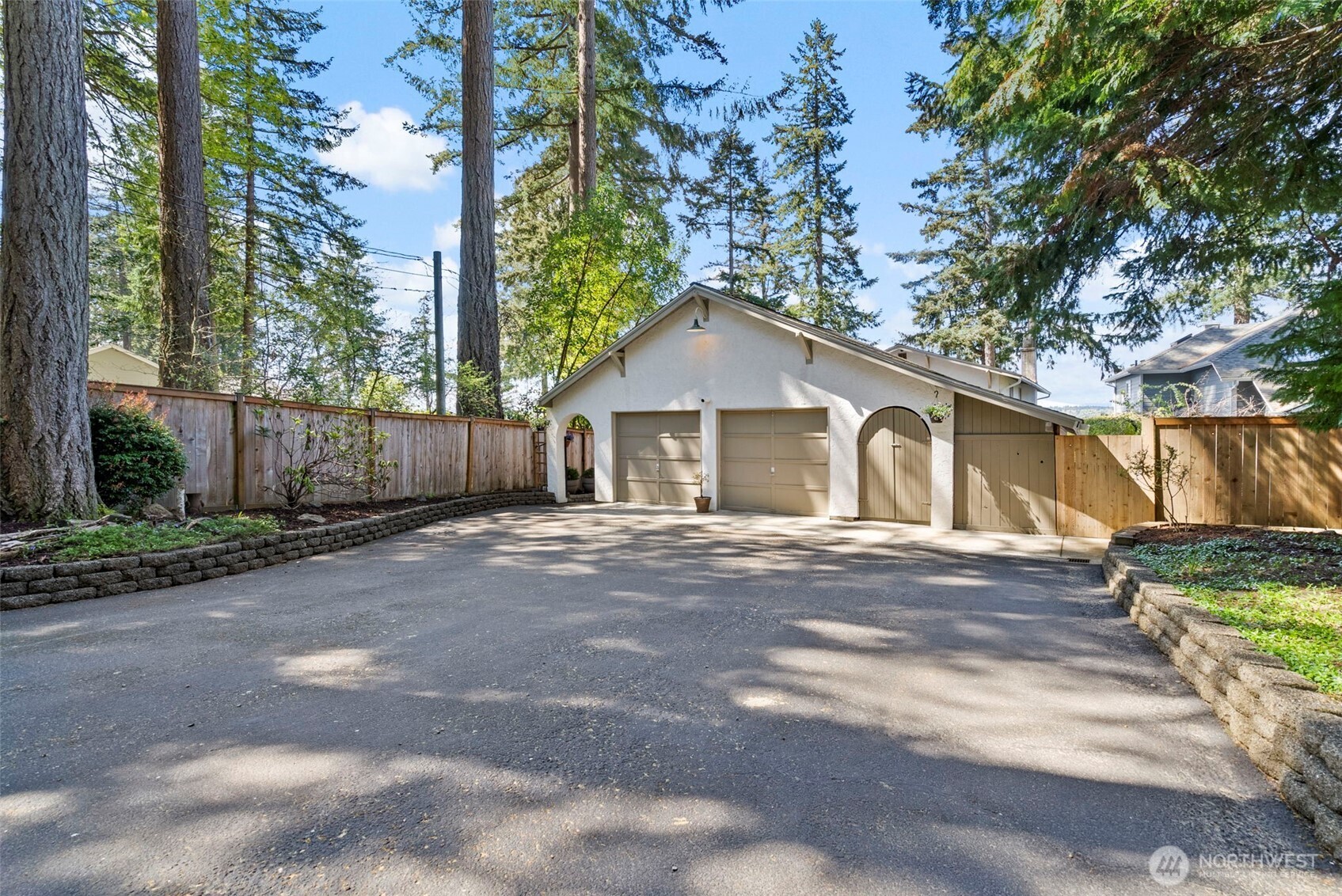 3810 Forest Beach Drive NW