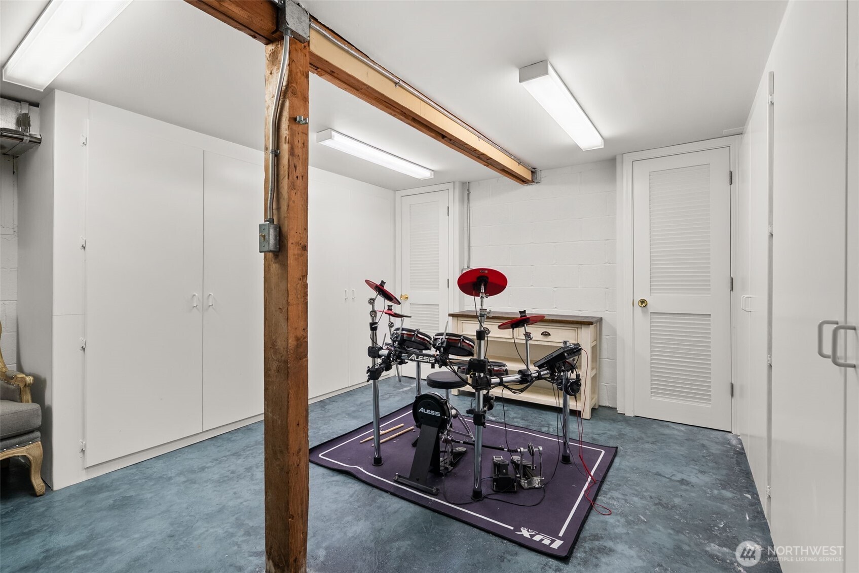 3810 Forest Beach Drive NW