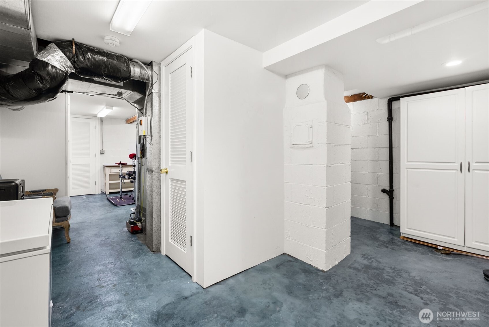 3810 Forest Beach Drive NW