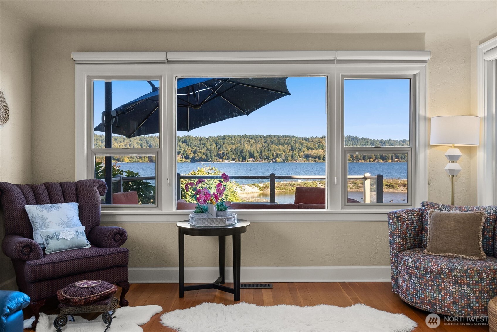 5208 Illahee Road NE