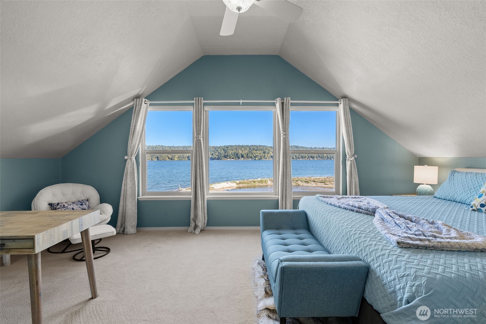 5208 Illahee Road NE