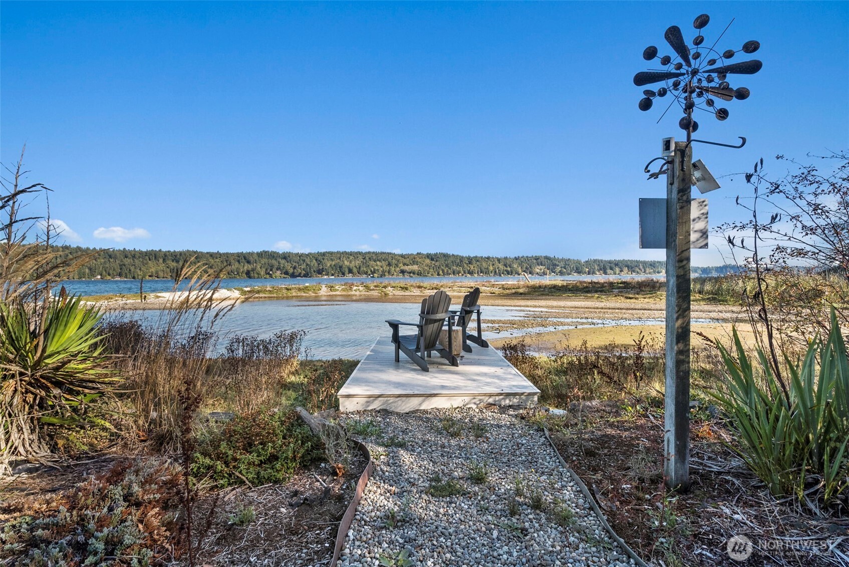 5208 Illahee Road NE