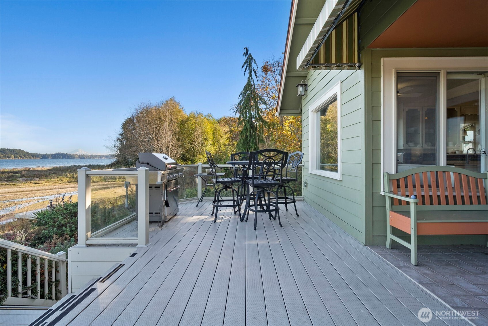 5208 Illahee Road NE