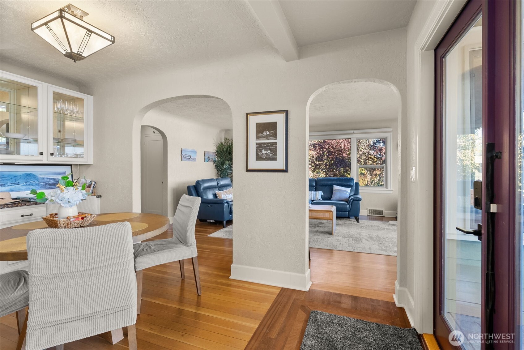 5208 Illahee Road NE