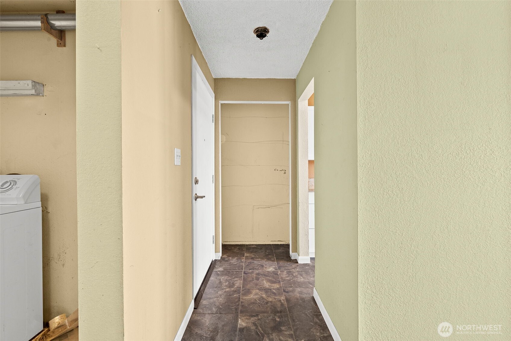 1003 S Pearl Street Unit: B15