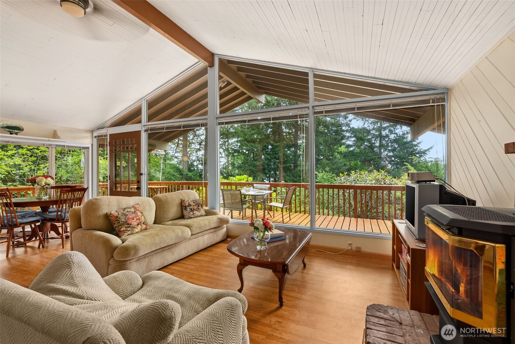 120 E Dana Drive