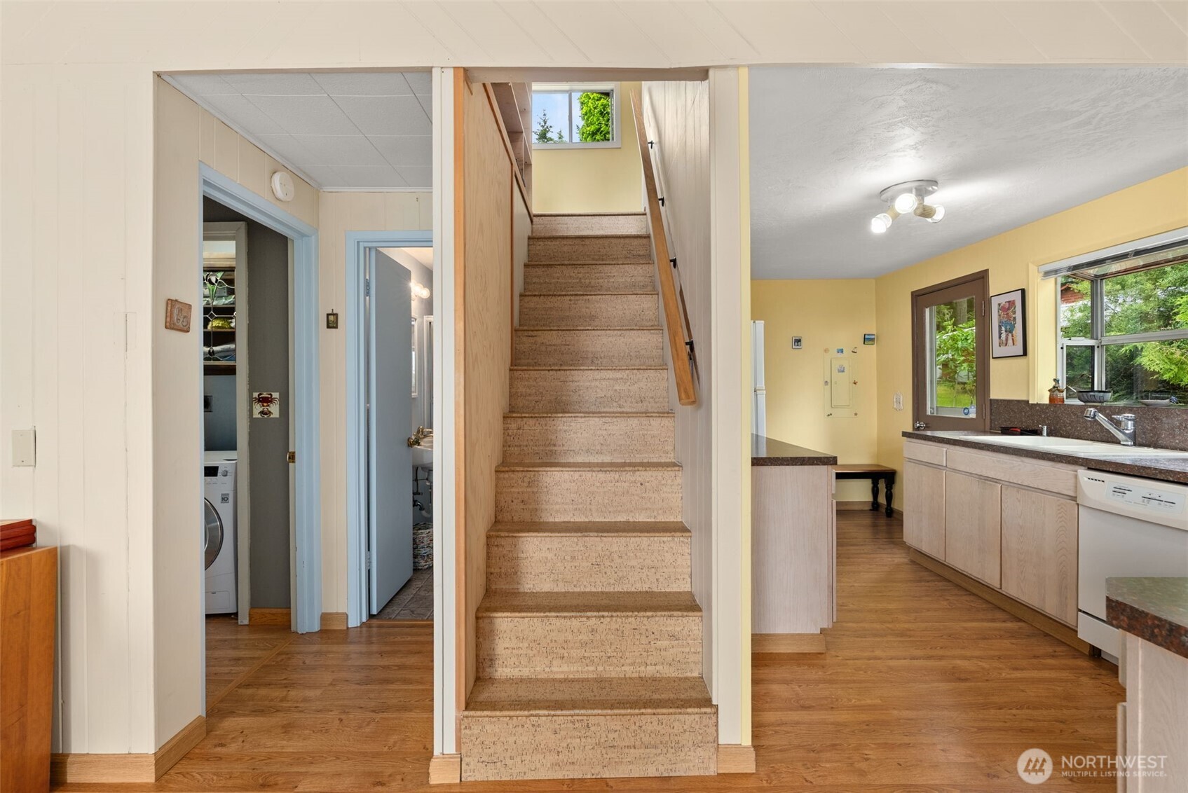 120 E Dana Drive