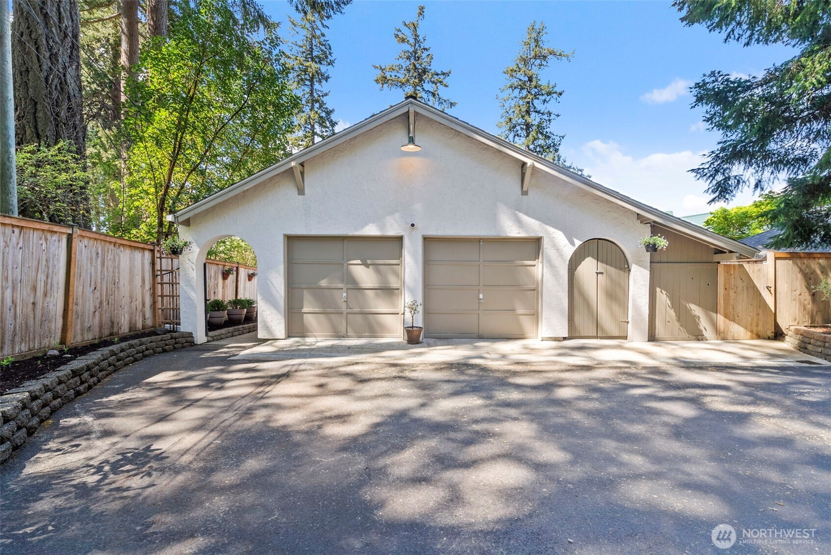 3810 Forest Beach Drive NW