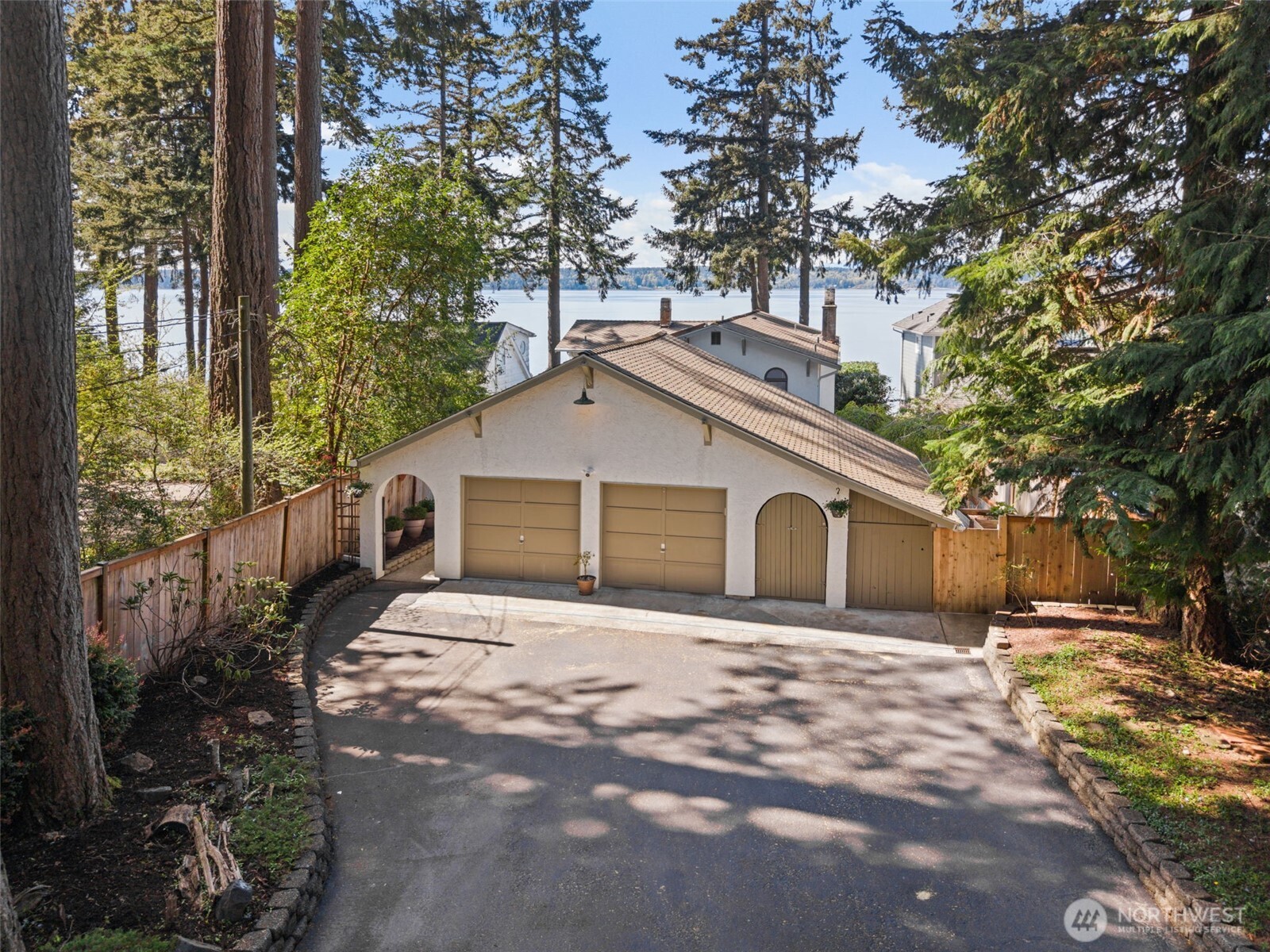 3810 Forest Beach Drive NW