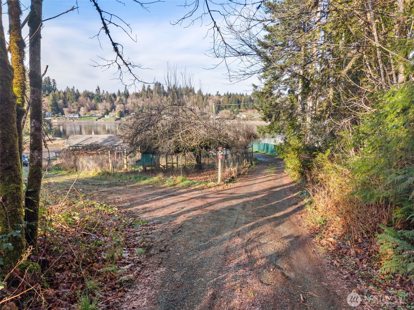 370 SE Whitecap Alley