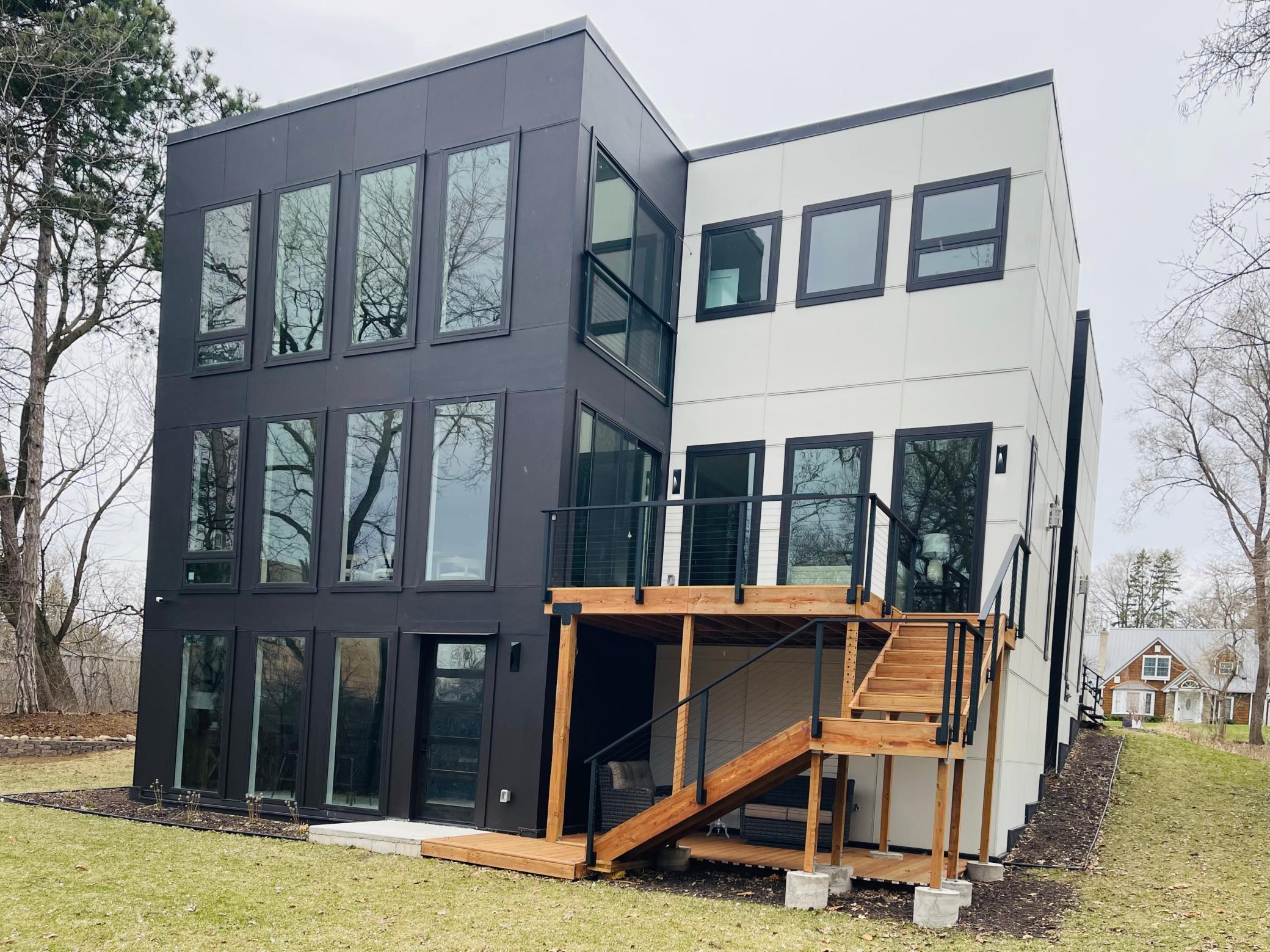 1125 Tyrol Trail