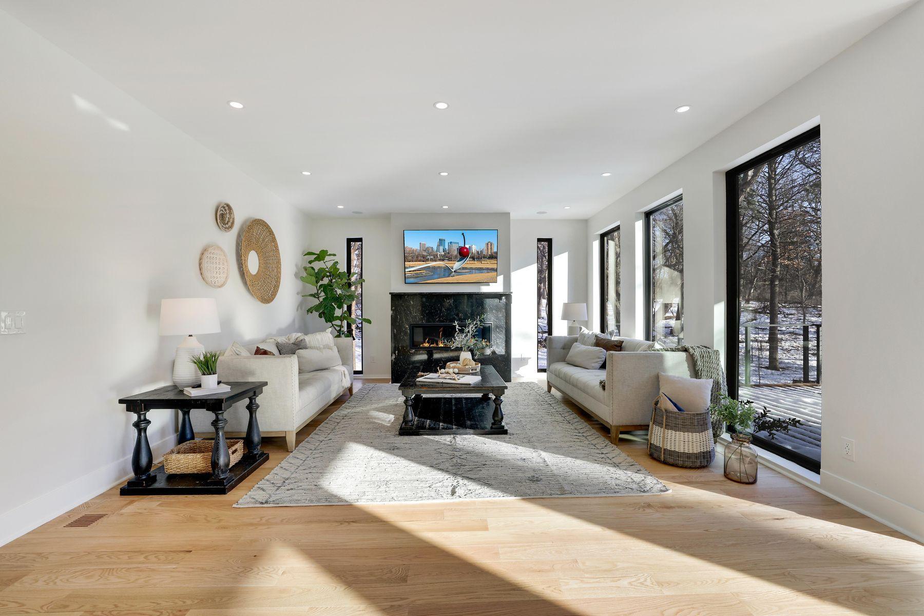 1125 Tyrol Trail