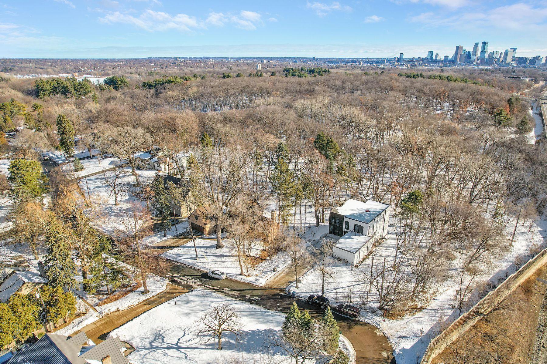 1125 Tyrol Trail