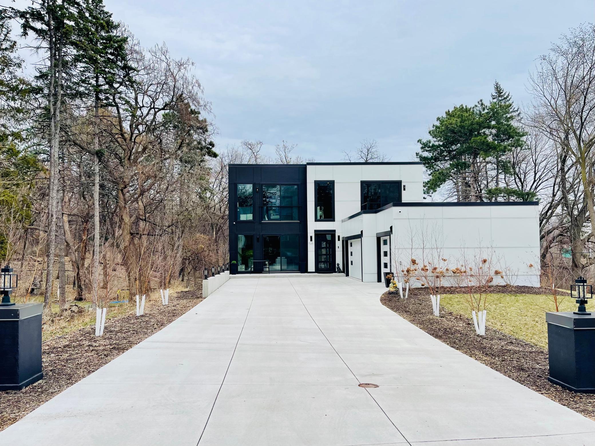 1125 Tyrol Trail