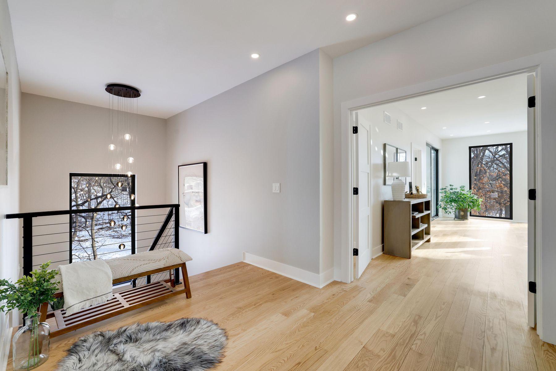 1125 Tyrol Trail