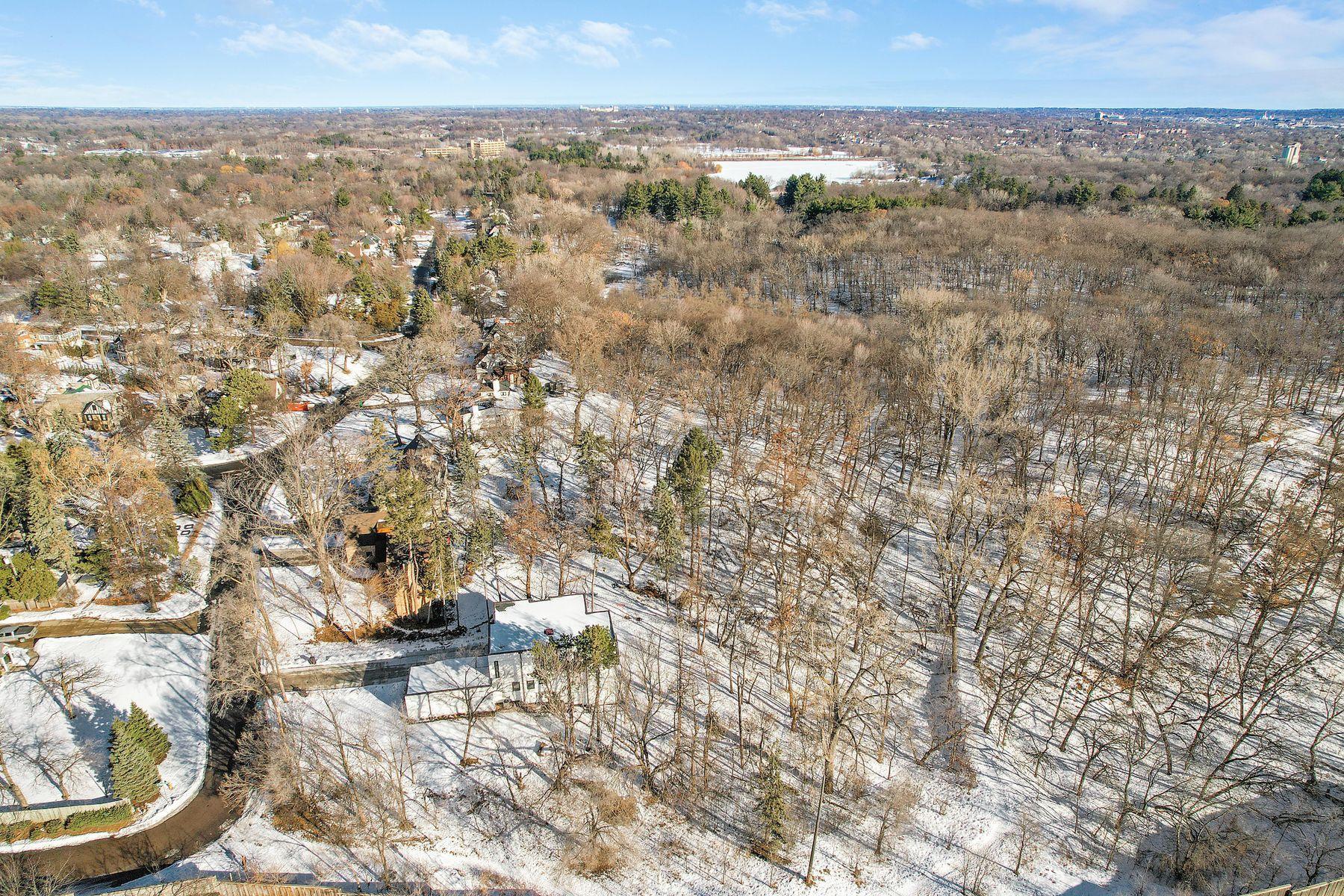 1125 Tyrol Trail