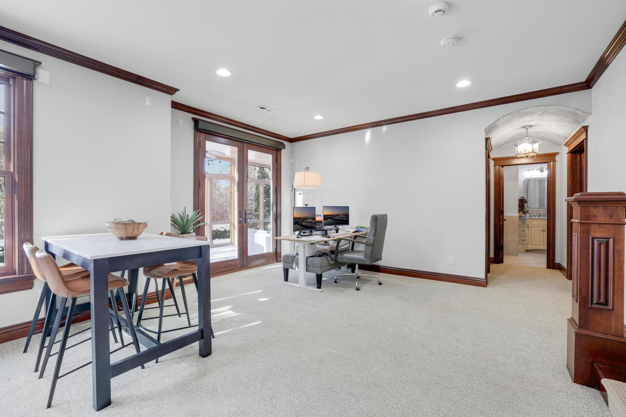 5500 Halifax Lane
