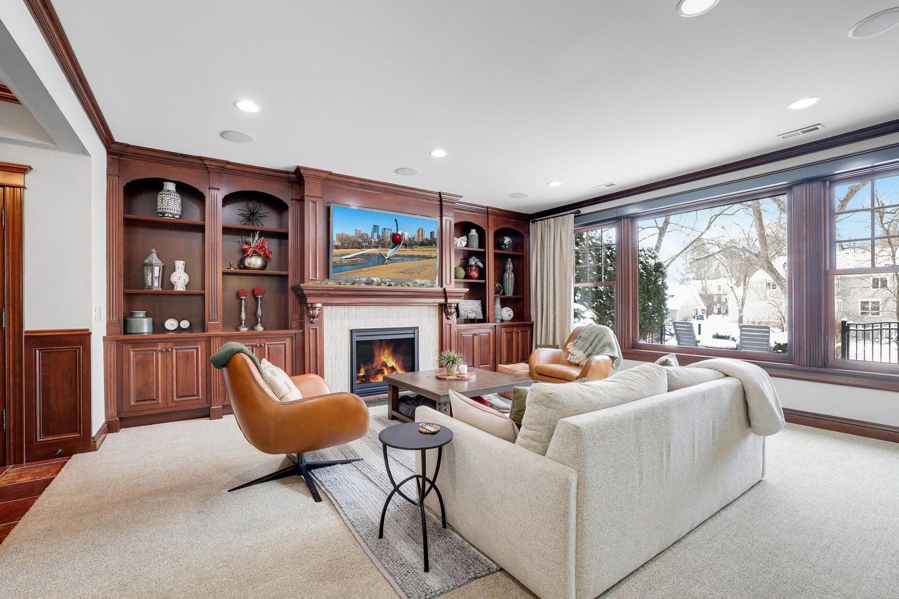 5500 Halifax Lane