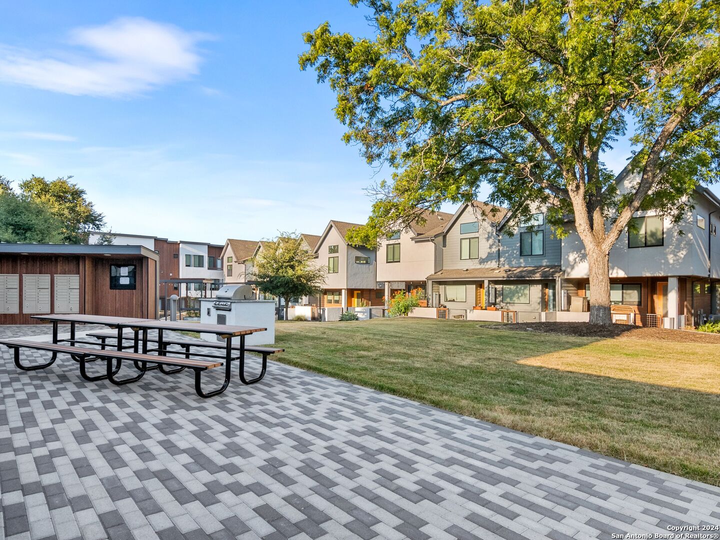 102 Tendick Street 606