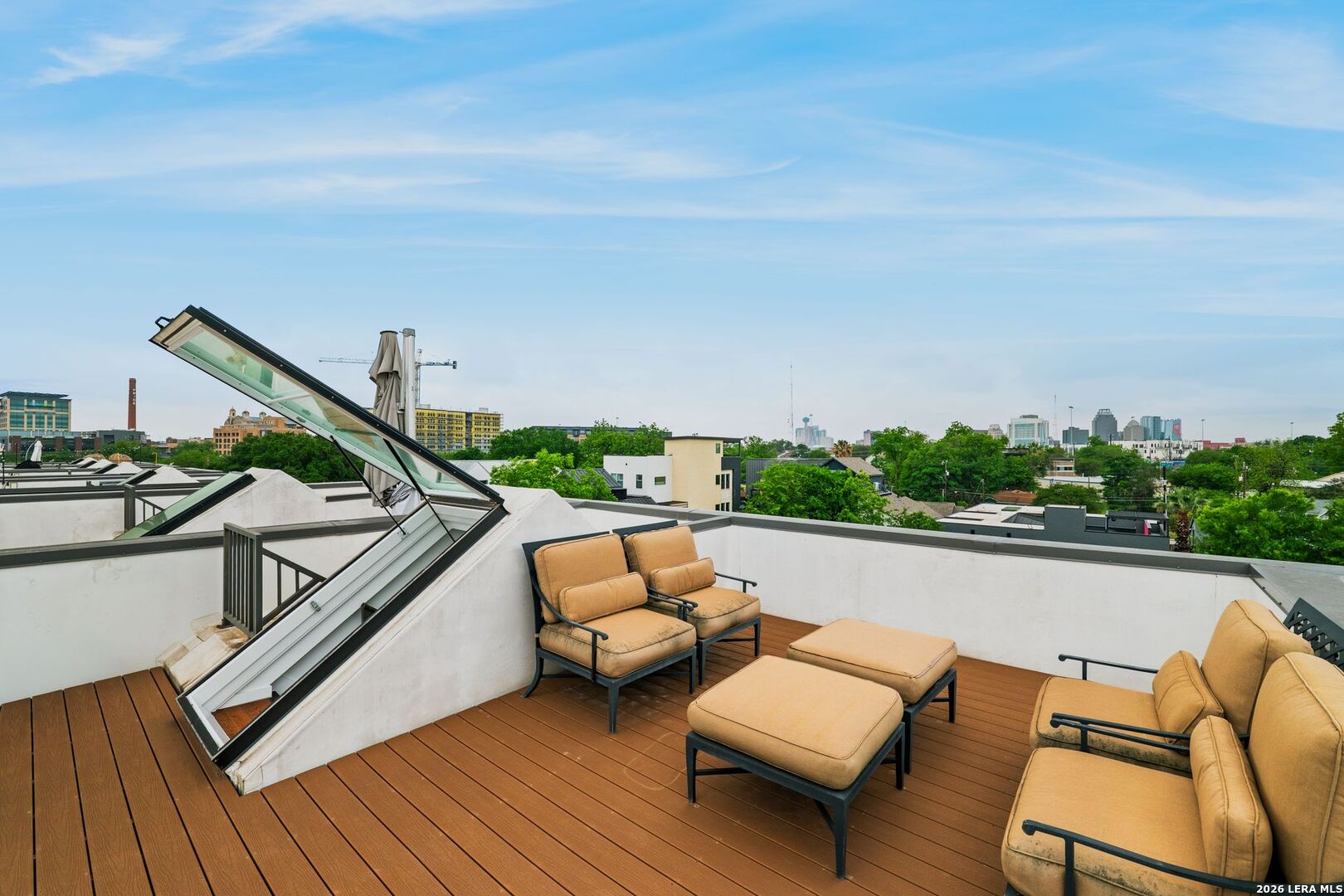 318 W Grayson Street 404