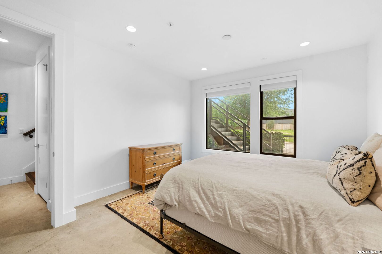 318 W Grayson Street 404