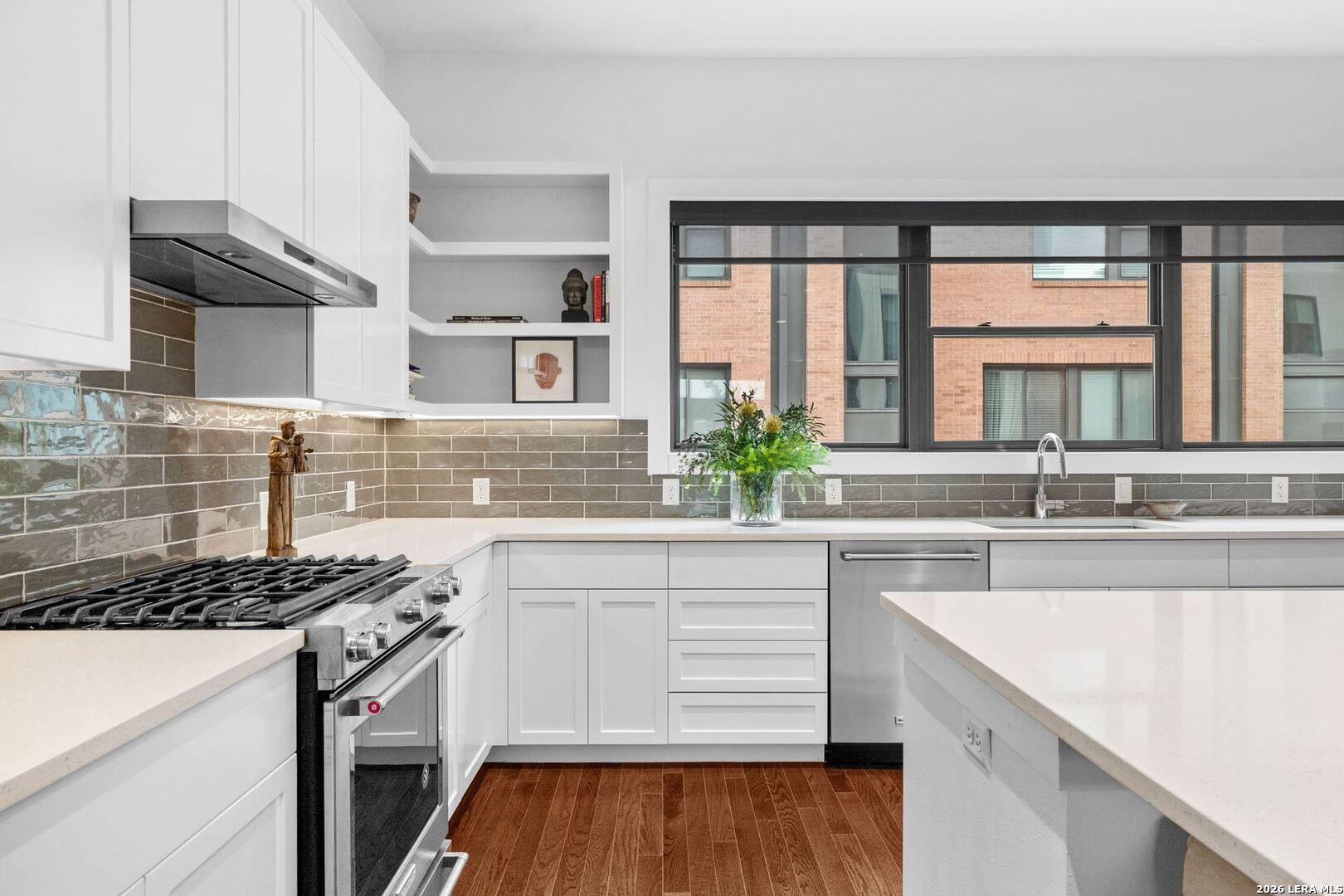 318 W Grayson Street 404