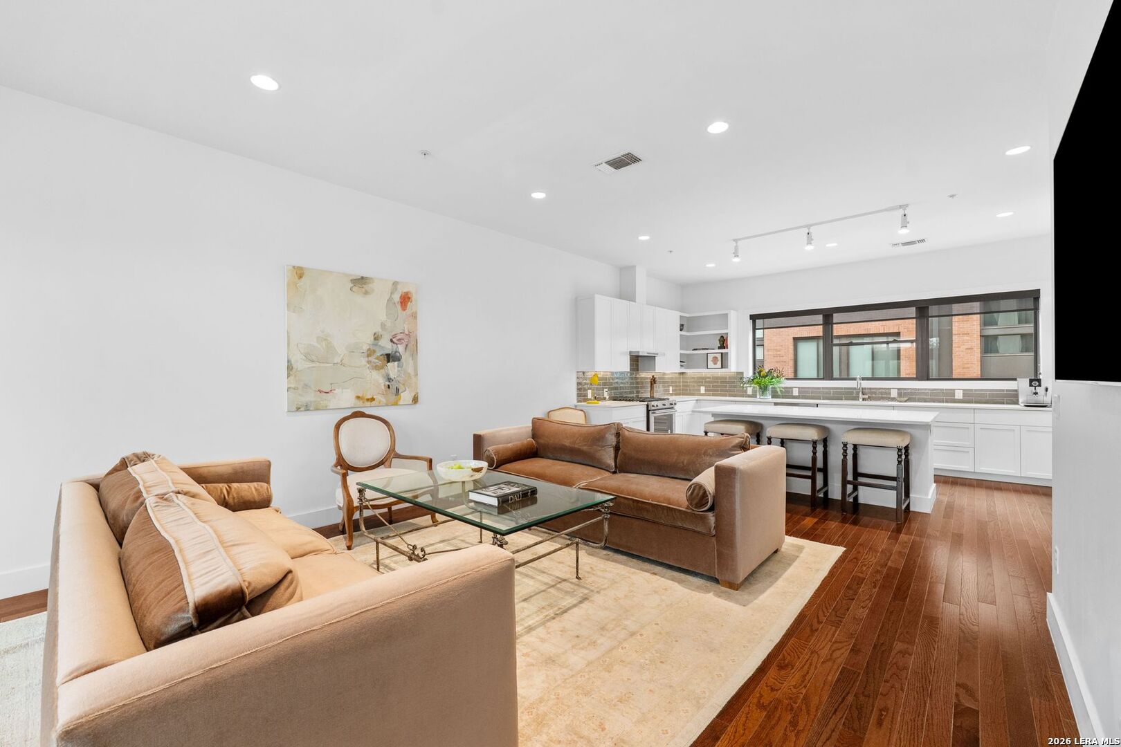 318 W Grayson Street 404