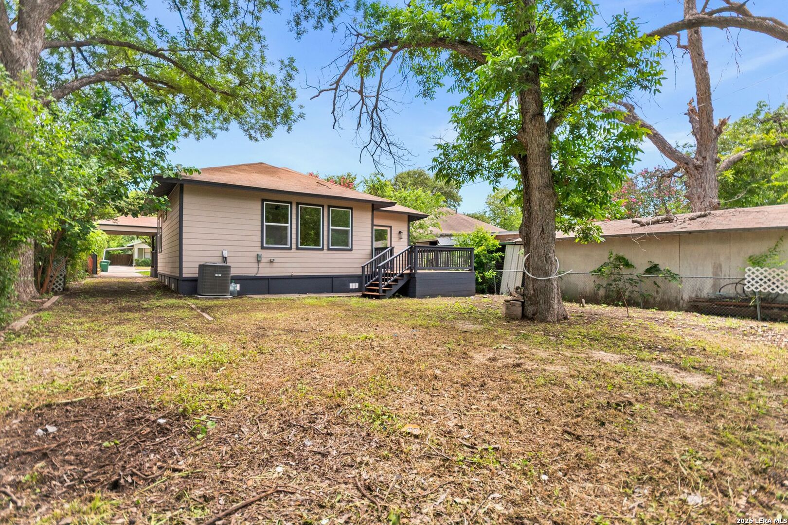 1109 W Huisache Avenue