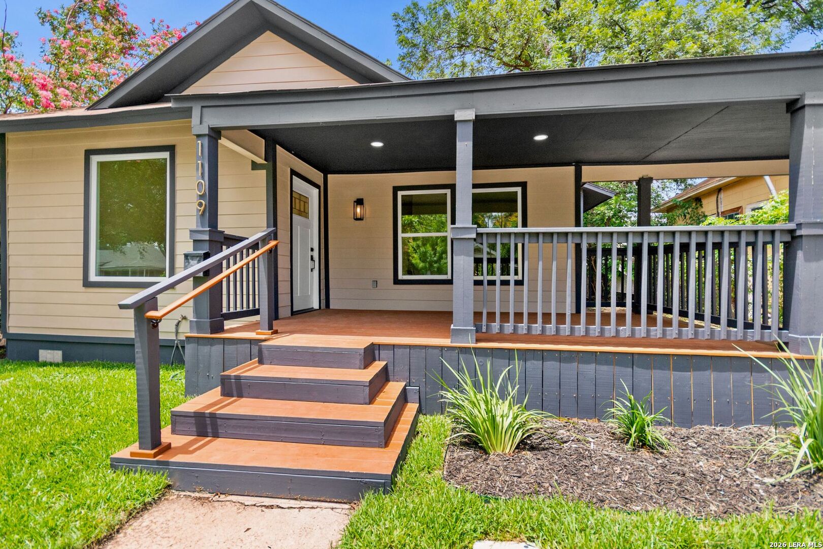 1109 W Huisache Avenue