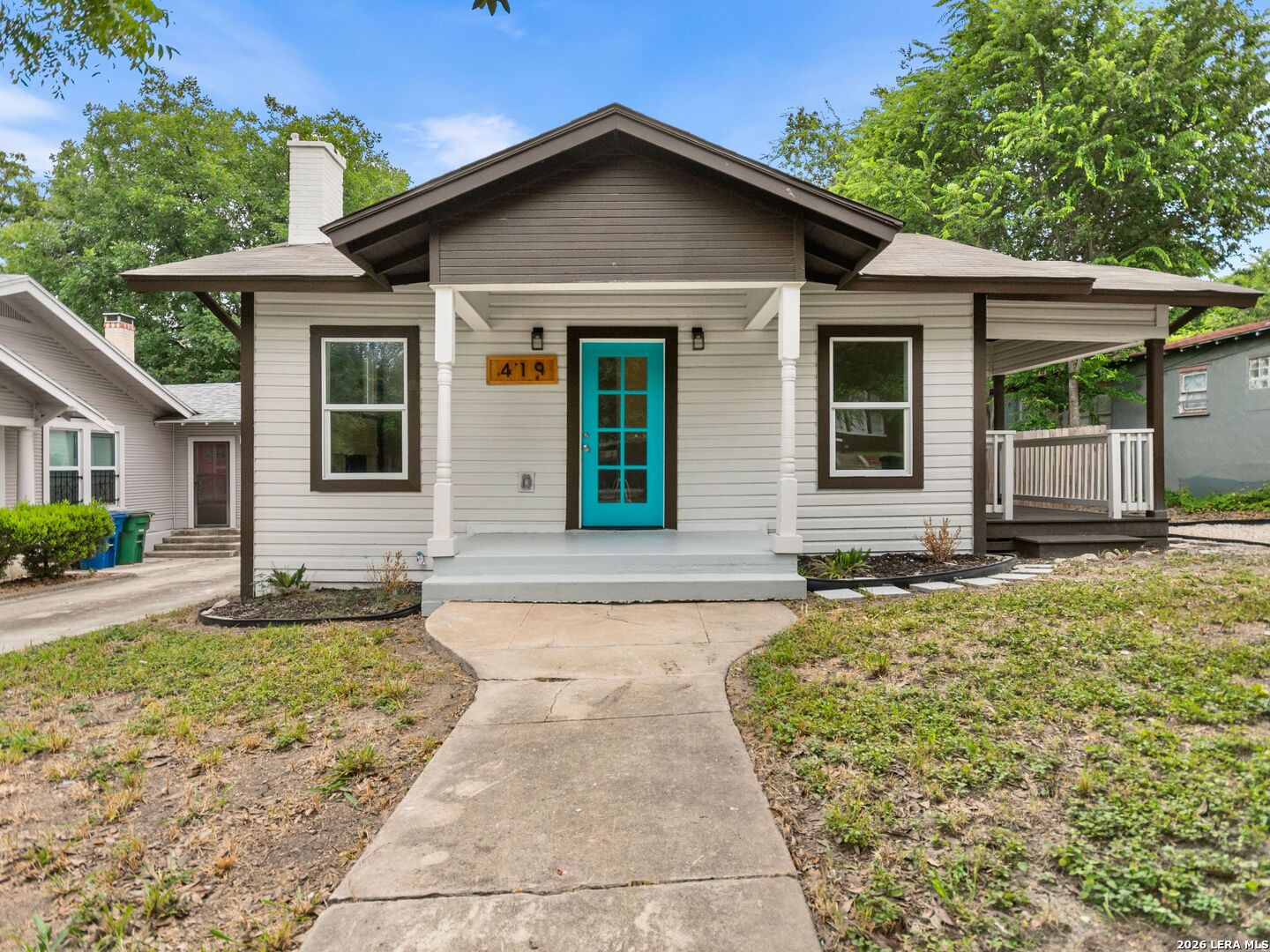 419 W Huisache Avenue