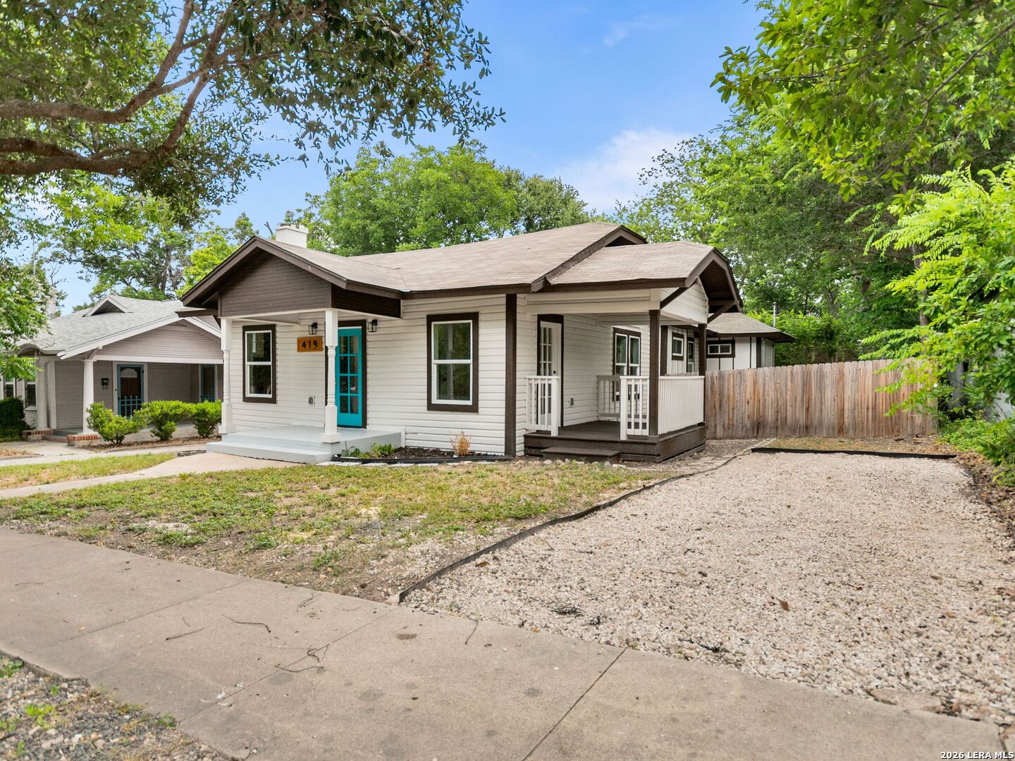 419 W Huisache Avenue