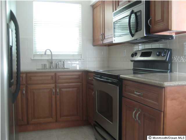 10 Maplewood Drive, A