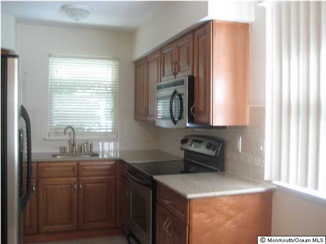10 Maplewood Drive, A