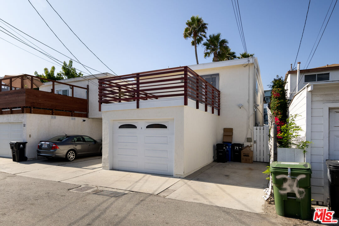 34 18th Ave Unit: 3