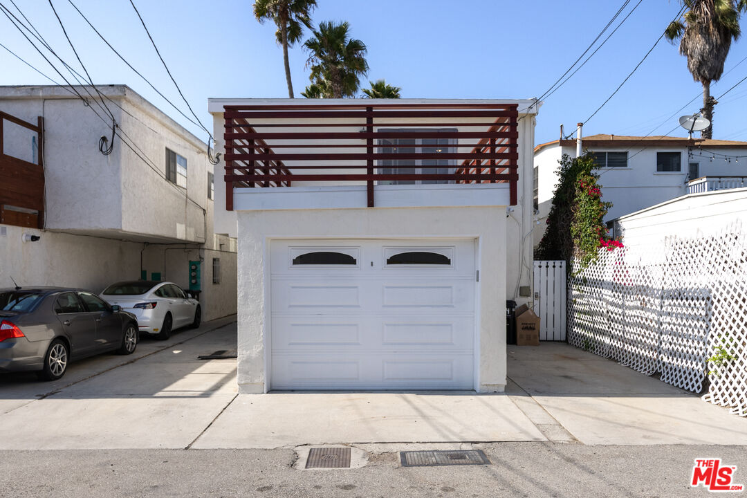 34 18th Ave Unit: 3