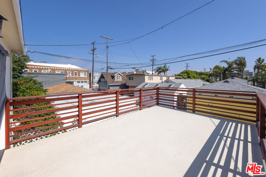 34 18th Ave Unit: 3