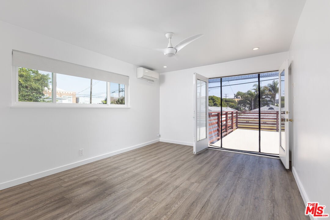 34 18th Ave Unit: 3