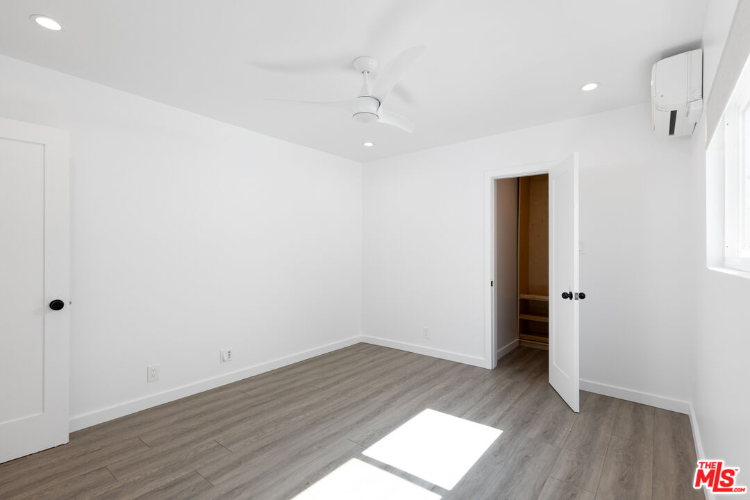 34 18th Ave Unit: 3