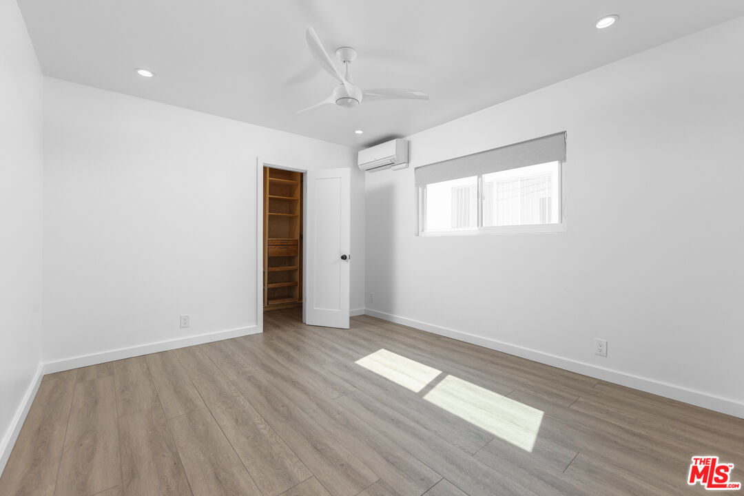 34 18th Ave Unit: 3