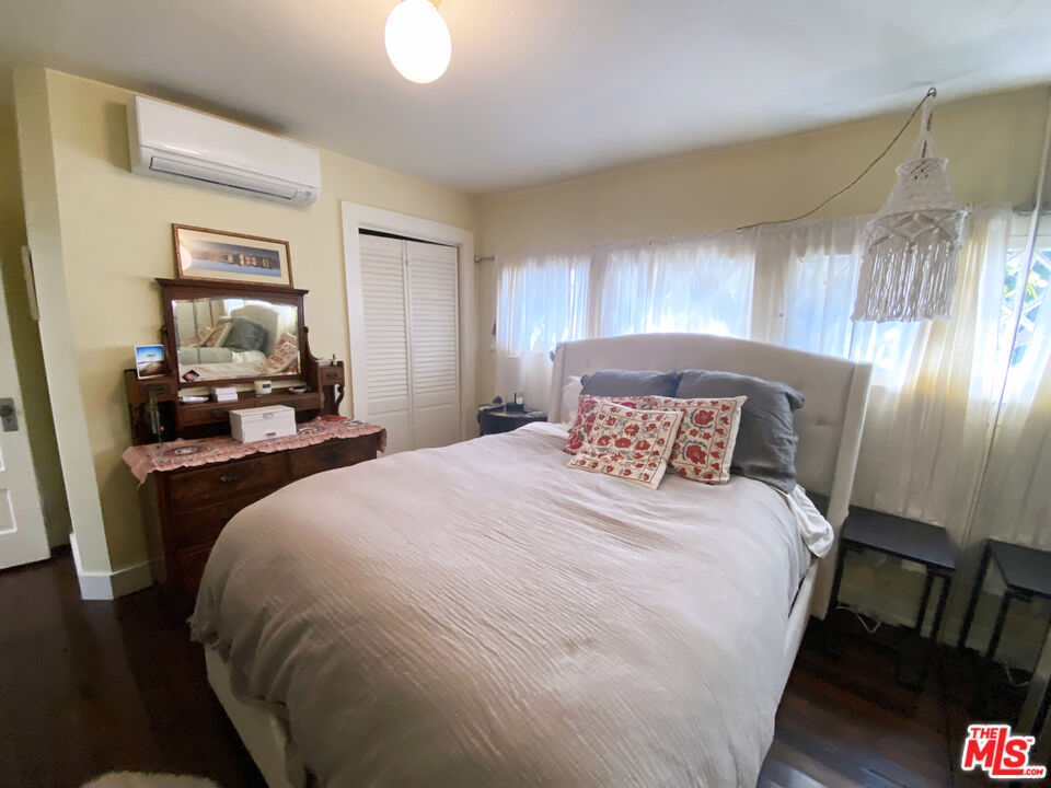 156 Wadsworth Ave