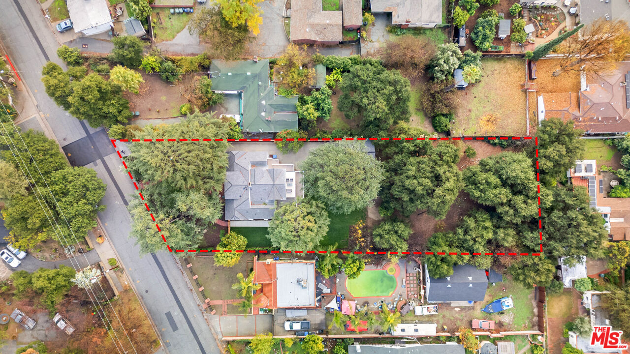 104 W Loma Alta Dr