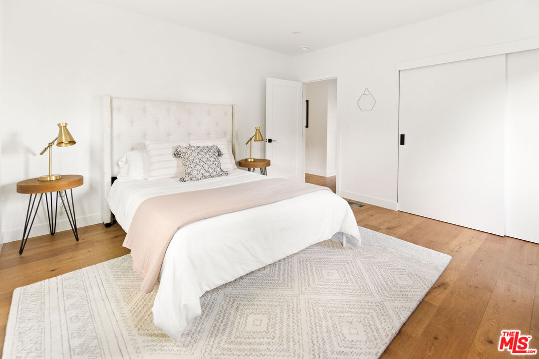 104 W Loma Alta Dr