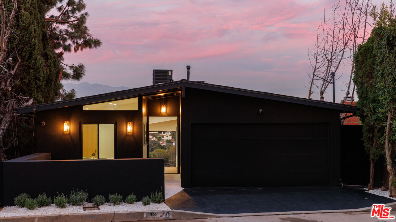2380 Lyric Ave