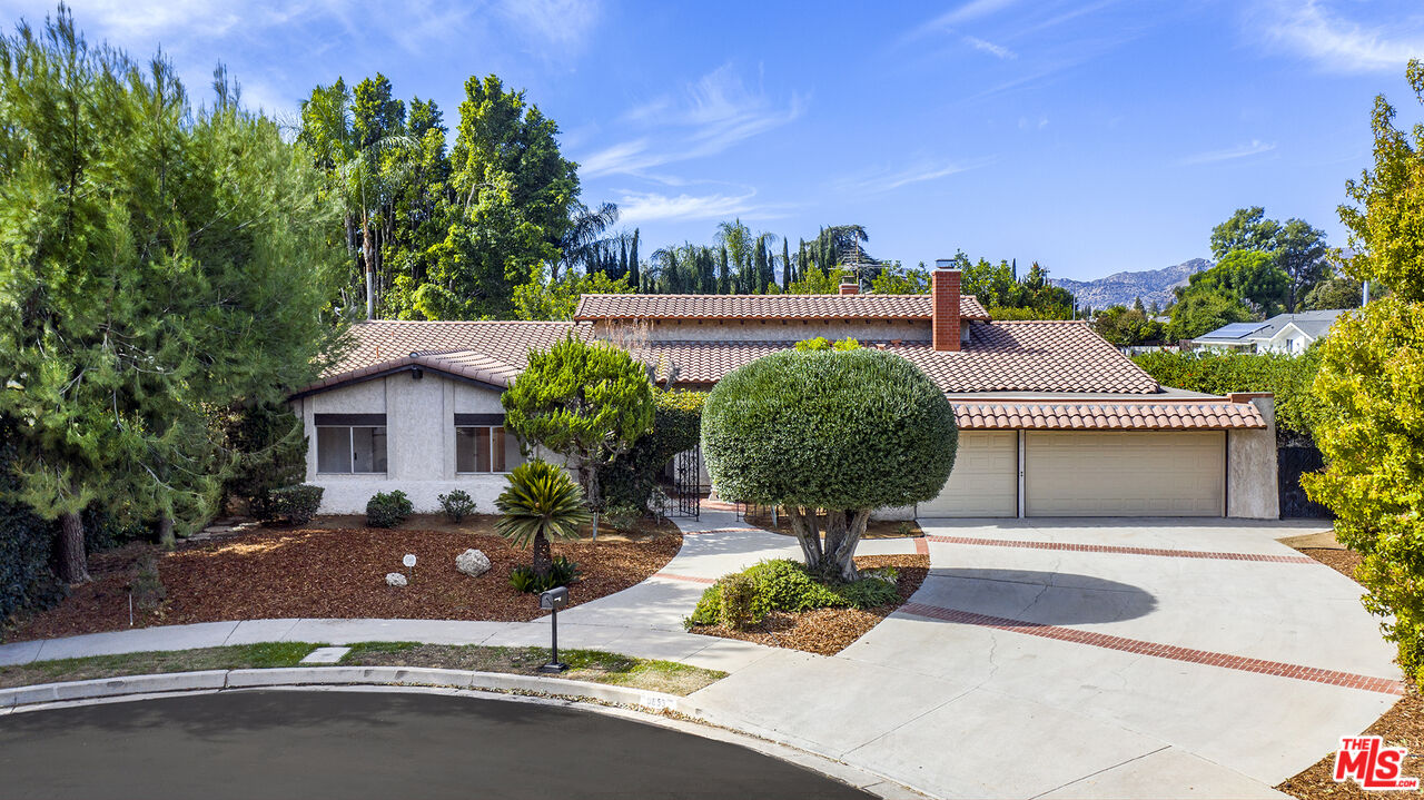 9853 Melvin Ave