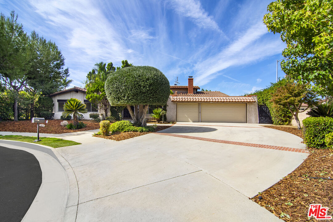 9853 Melvin Ave