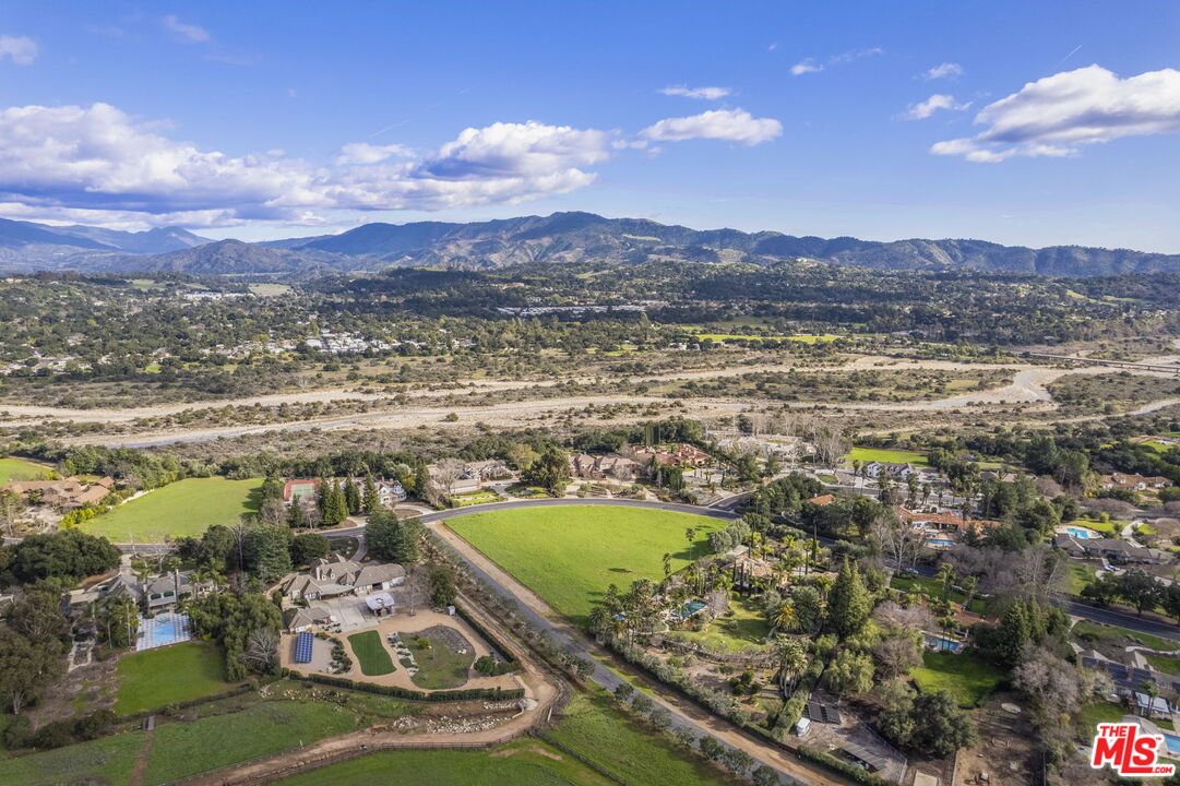 12507 MacDonald Dr