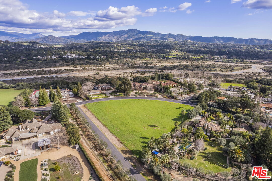 12507 MacDonald Dr