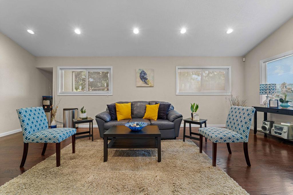 250 Meridian Avenue