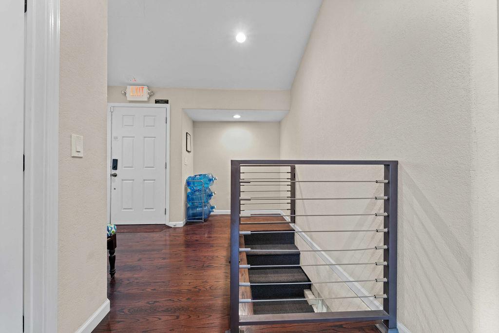 250 Meridian Avenue